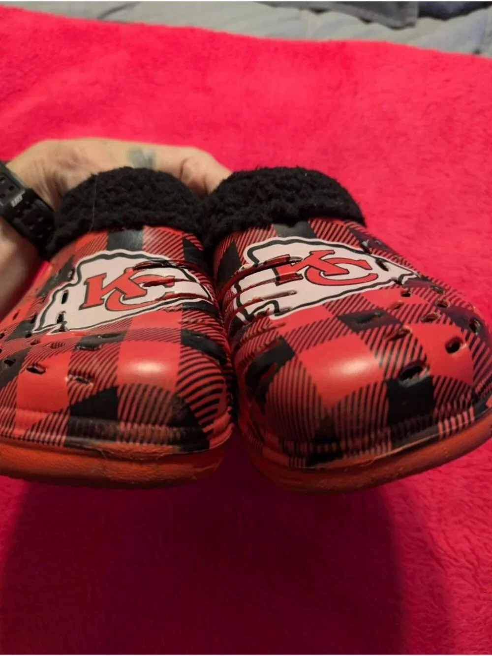 FOCO Kansas City Chiefs Clogs Lined Slippers Mens Large 11-12 Plaid Shoes